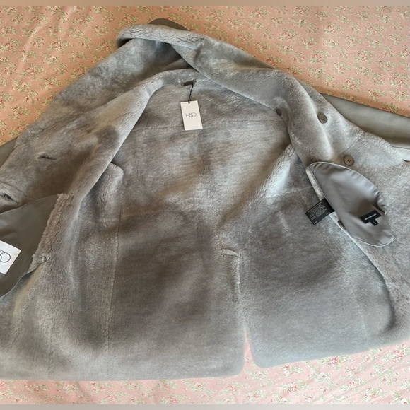 HiSO Baylie Reversible Hooded Shearling Coat NWT - Picture 5 of 8